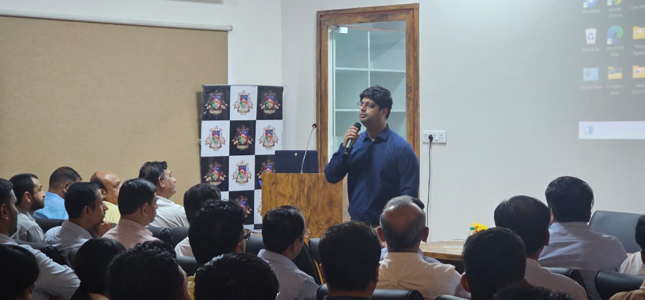 Amit Chawla speaking at a corporate training session